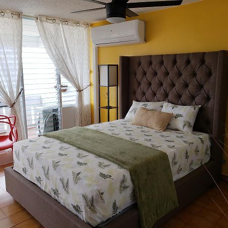 Gorgeous Beach Front Studio With Electricity Water Ac Luquillo Exterior foto